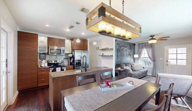 Walkable Dixieland District Gem With Yard