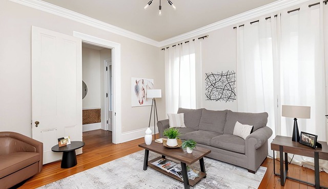 Walkable, Modern! Old Louisville Victorian w/Yard in Louisville