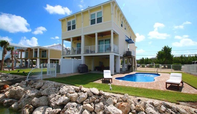 Waterfront House w/Private Pool & Dock