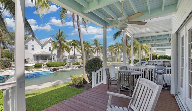 Waterfront Townhome with Boat Slip & Pool Access