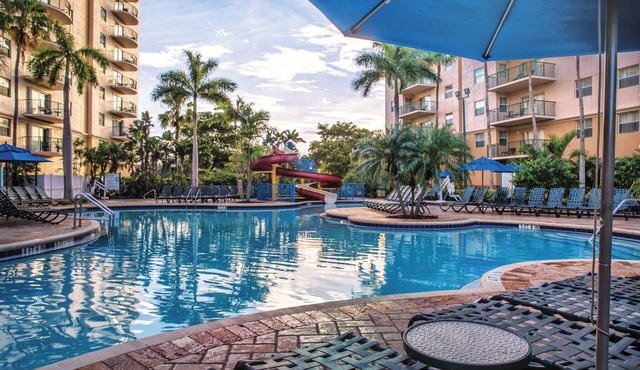 Wyndham Palm Aire | Four 2BR Suites Sleeps 24!