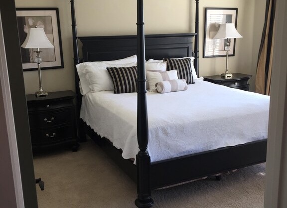 3 Br 2ba Lakefront Condo, Fully Furnished On Logan Martin FALL 2021 Talladega!