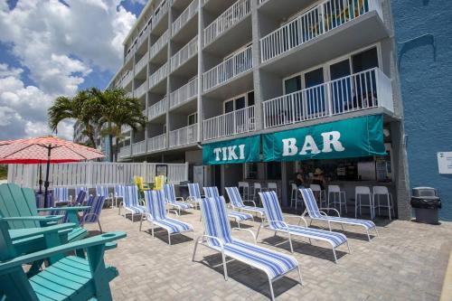 421 - Island Inn