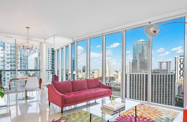 Brickell Open-Concept Suite for Groups