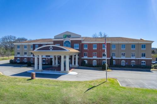 Holiday Inn Express Hotel Talladega 