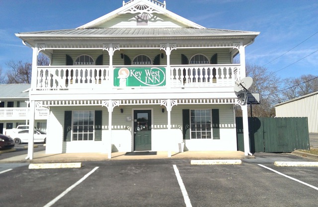 Key West Inn - Boaz