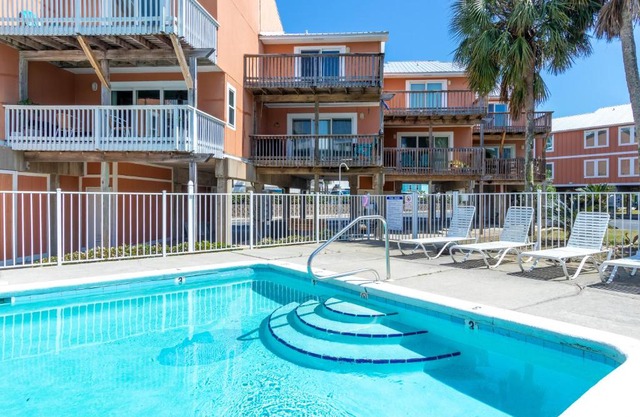 Laguna Bella B8 condo