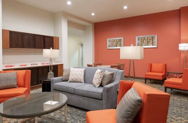 Perfect Vacation! Close to Marlins Park, Kitchen, Pool
