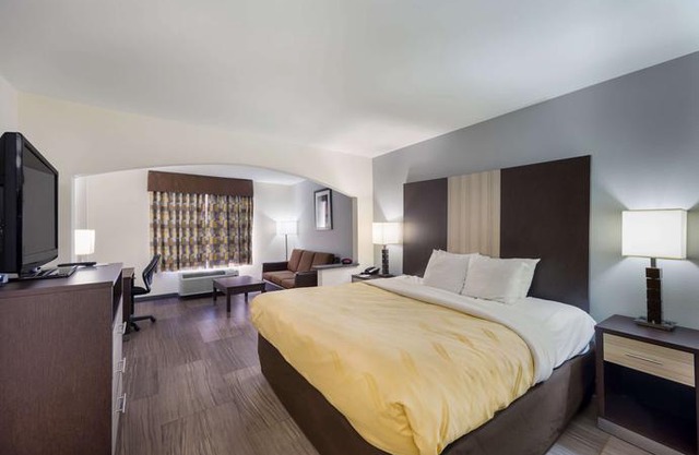 Quality Inn & Suites Huntsville