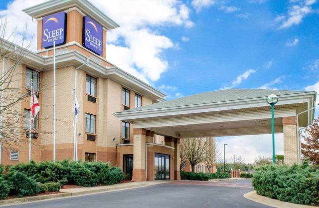 Sleep Inn & Suites East Chase