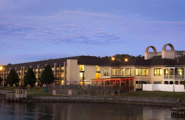 Wyndham Garden Guntersville 