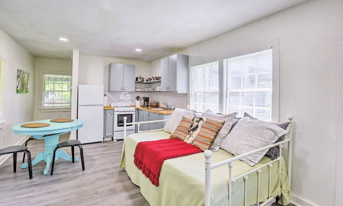 Leeds Apartment | 55 m² Apartment ∙ 3 guests