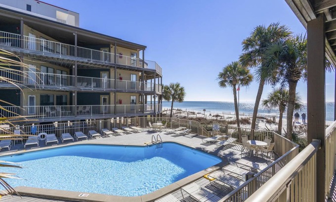Gulf Shores Apartment | Apartment ∙ 2 bedrooms ∙ 6 guests