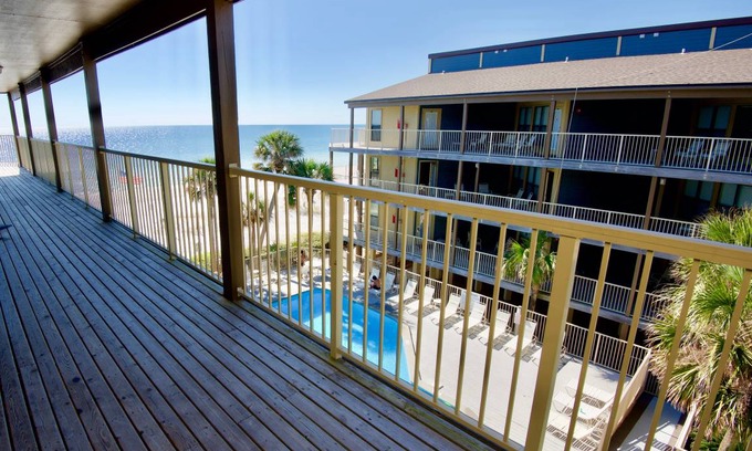 Gulf Shores Apartment | Apartment ∙ 2 bedrooms ∙ 6 guests