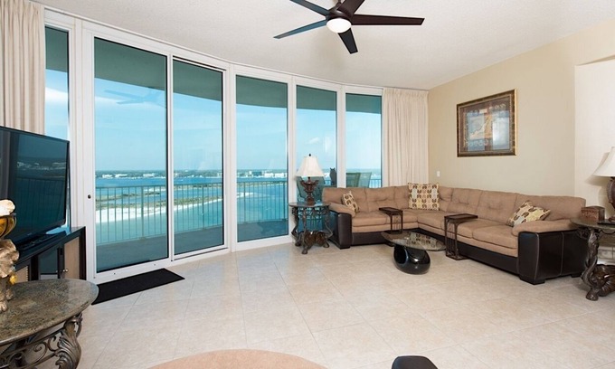 Orange Beach East Condo | Fabulous Penthouse Condo with Picturesque View and best amenities! Free Wi-fi