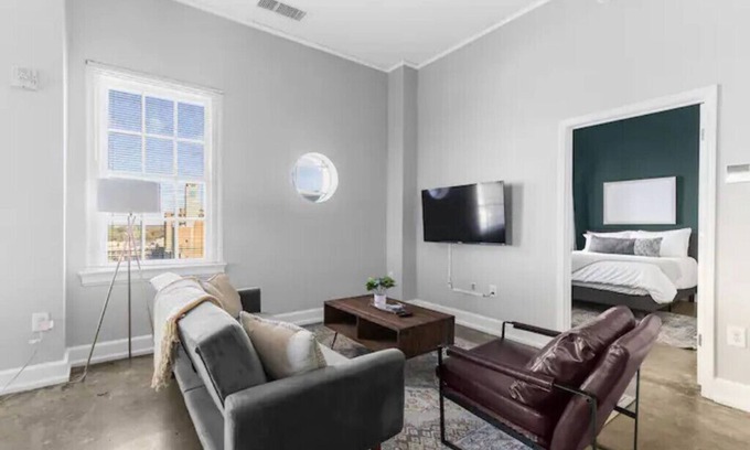 Civil Rights Historic District Apartment | Historic Penthouse Downtown Apt Near BHAM Hospital