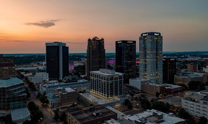 Five Points South Apartment | Stylish Uptown, Downtown Living Apartment With Free Off Road Parking