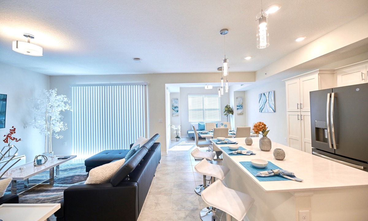 Kissimmee Condo | Vacation Meadows - Storey Lake By Shine Villas 710 2 Bedroom Apts