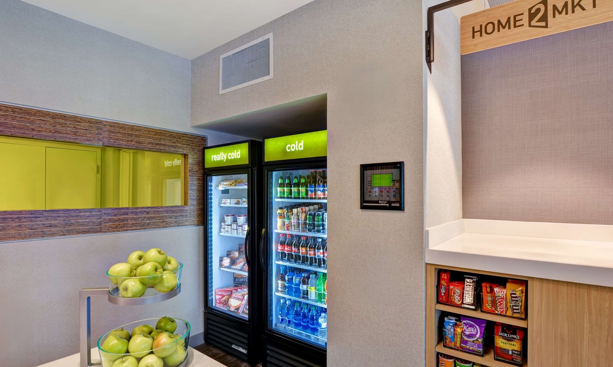 Naples Hotel | Home2 Suites Naples I-75 Pine Ridge Road, FL
