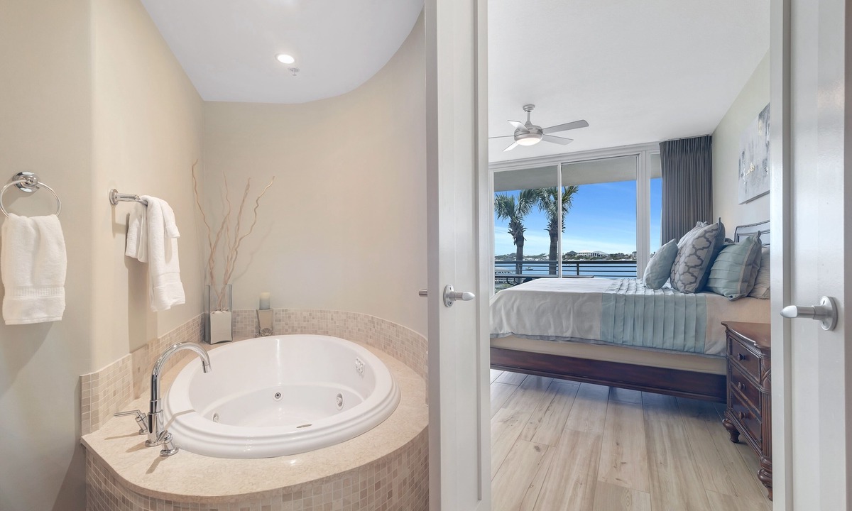 Orange Beach East Condo | Bella Luna 201- High end Luxury-Walk to Flora-Bama-Boaters Paradise-Amazing View