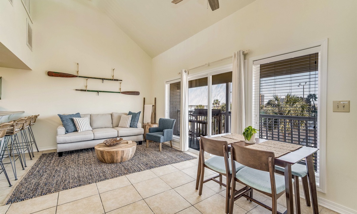Villa Sabine Condo | Pensacola Beach Bay-View Loft | Walk to Gulf | Bunk Beds | Sleeps 6 | Renovated
