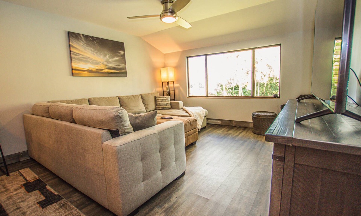 Wesley Chapel Condo | Sunset Lakeview Condo | King Suite | Optional Saddlebrook Resort Amenities | Full Kitchen & Patio