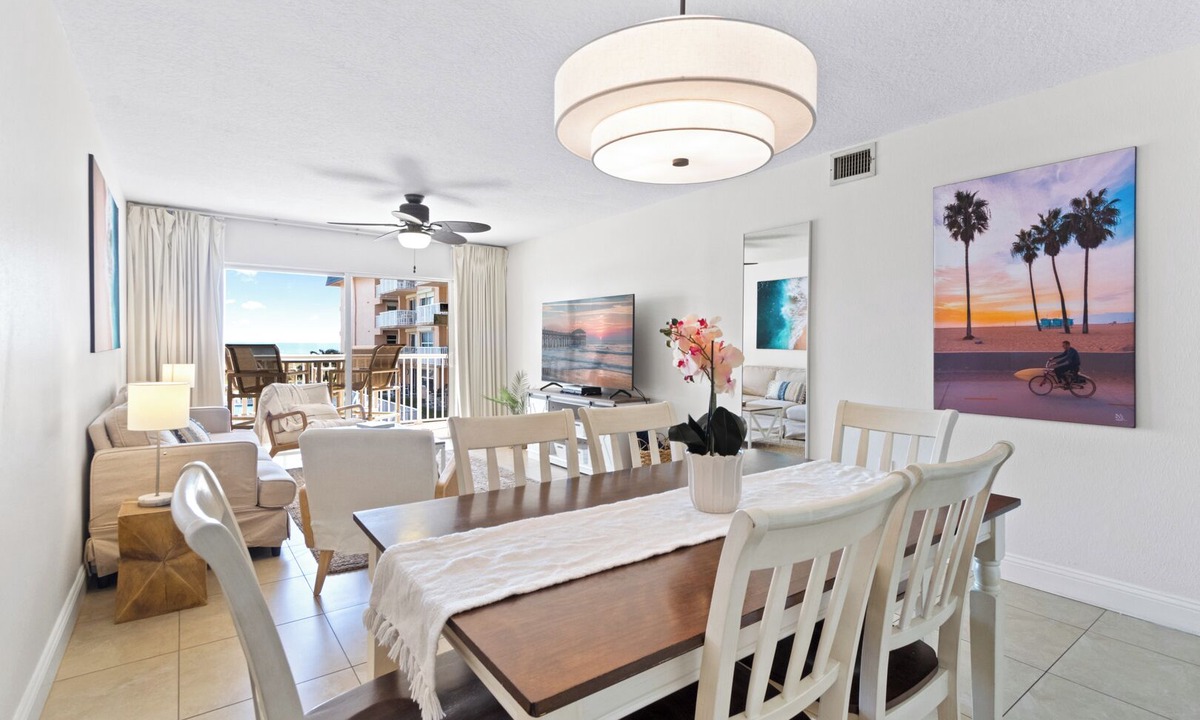 Cocoa Beach Condo | Family Friendly & Right on the Beach - Spacious 3 Bedroom Condo w/Great Views! 🌺