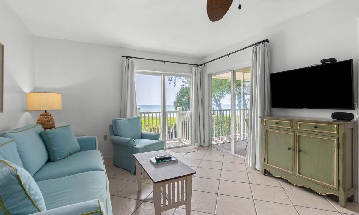 Whitney Beach Condo | Gulfside Comfort – Beach Castle #4 by RVA