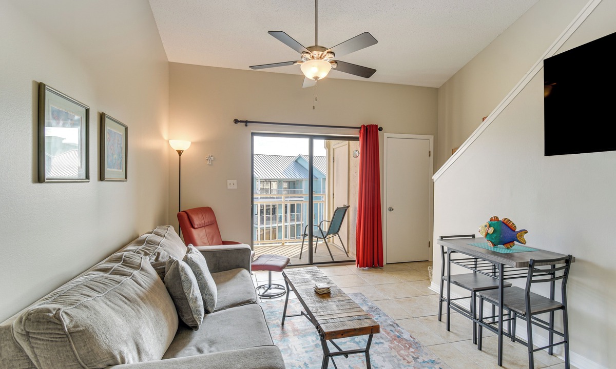 Orange Beach Condo | Orange Beach Retreat w/4 Pools - Walk to Beach!