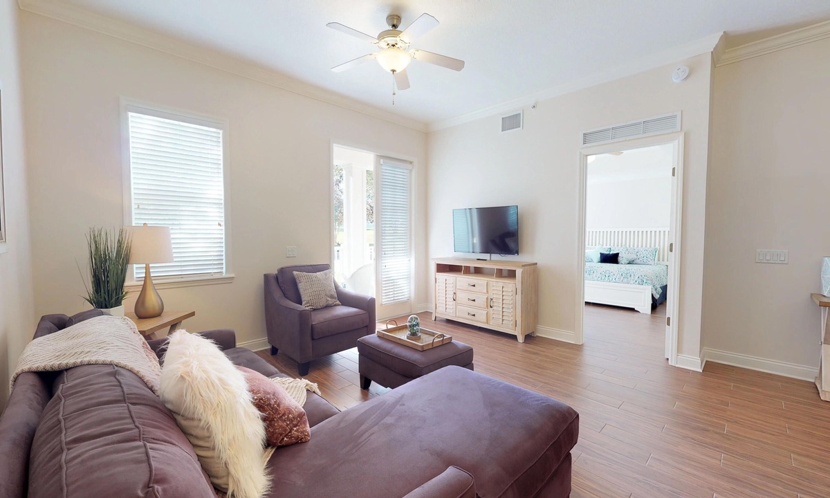 Reunion Condo | Spacious house near Disney, with 3 bedrooms in Reunion Resort. Free Wi-Fi and TV