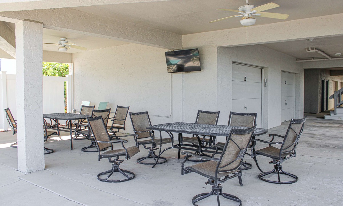 Indian Shores Condo | Spacious and family friendly with pool dock and just steps to the beaches