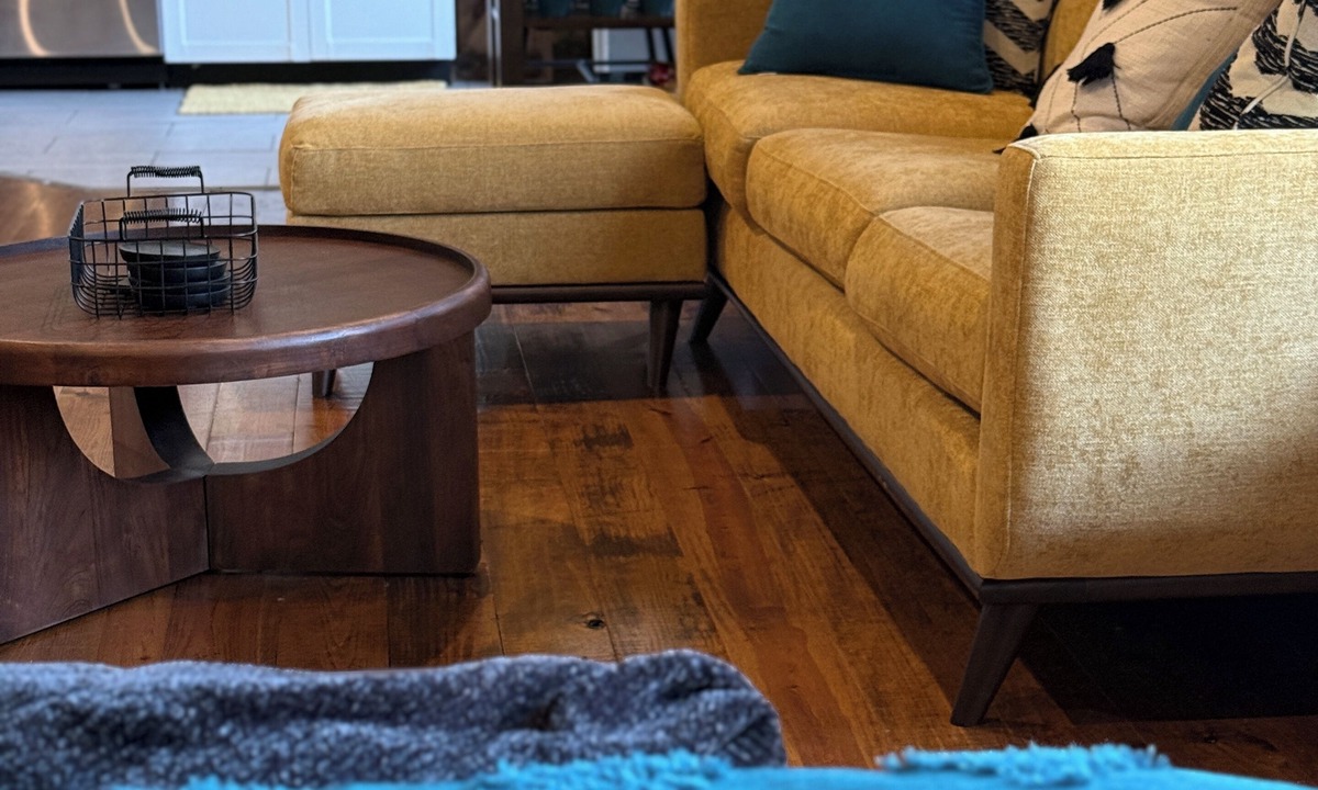 Central Business District Apartment | Charming studio apartment , free parking, WiFi in historic downtown Mobile