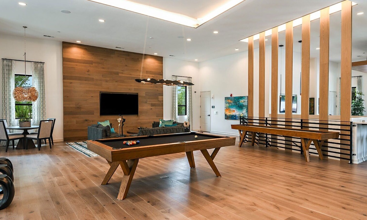 Deerwood Apartment | Corporate Suite Shoppe