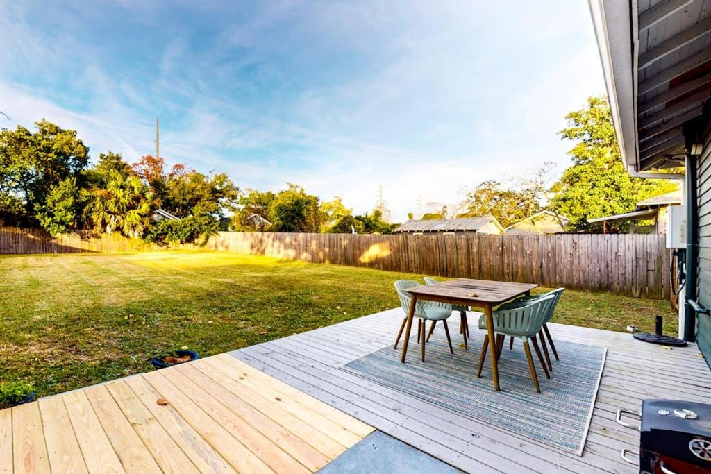 South Pensacola House | Historic downtown cottage with high-speed WiFi and central AC - dogs okay