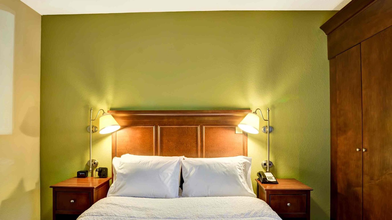 Photo of Bedroom in Homewood