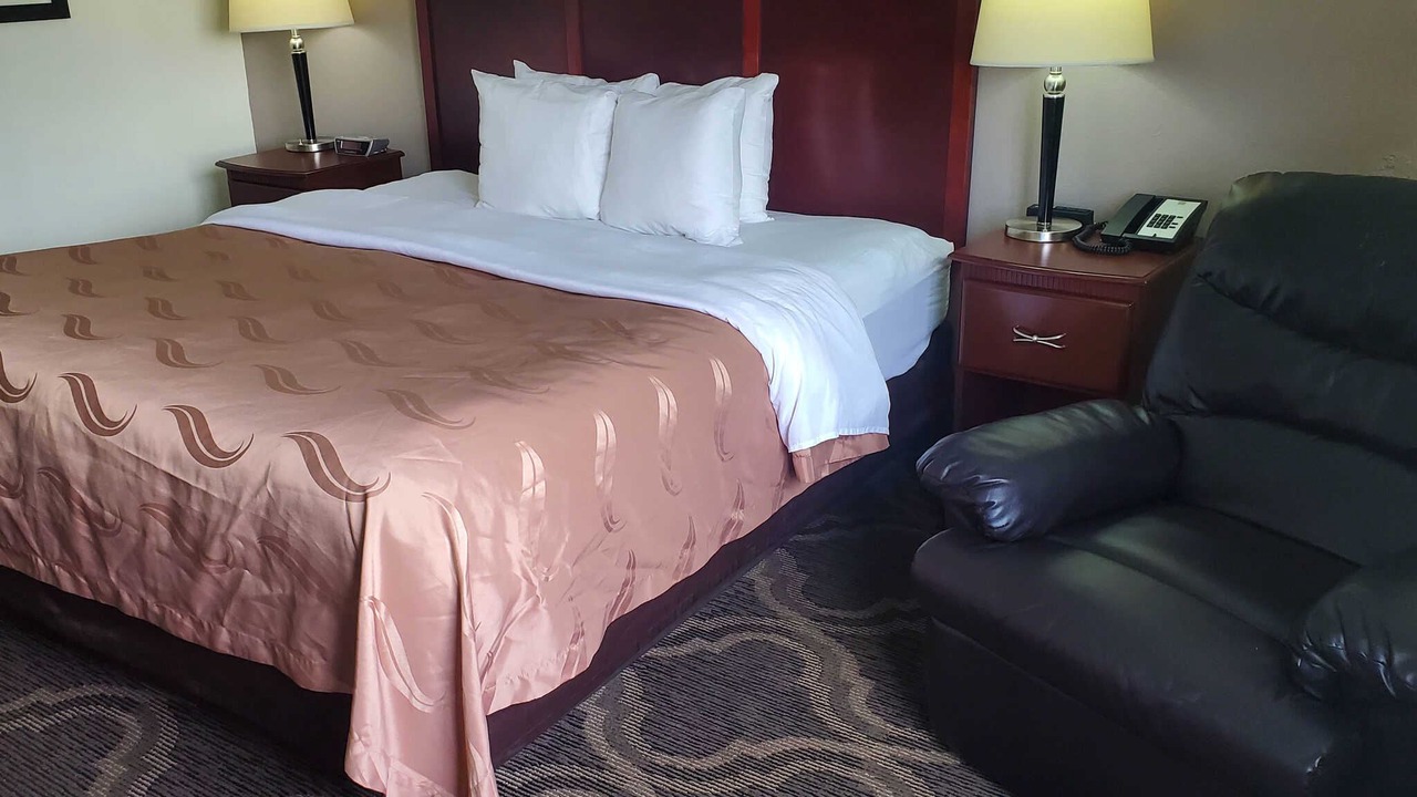 Photo of Bedroom in Prattville