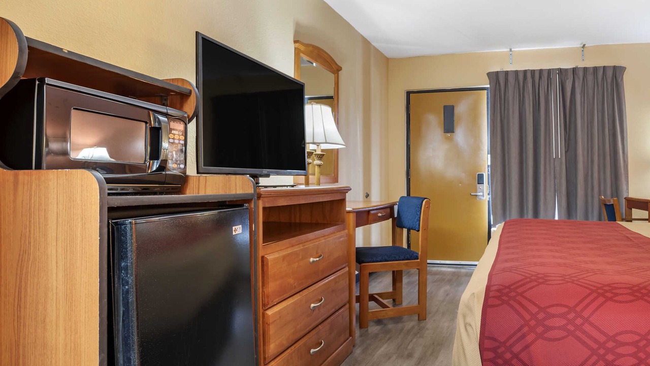 Photo of Livingroom in Evergreen