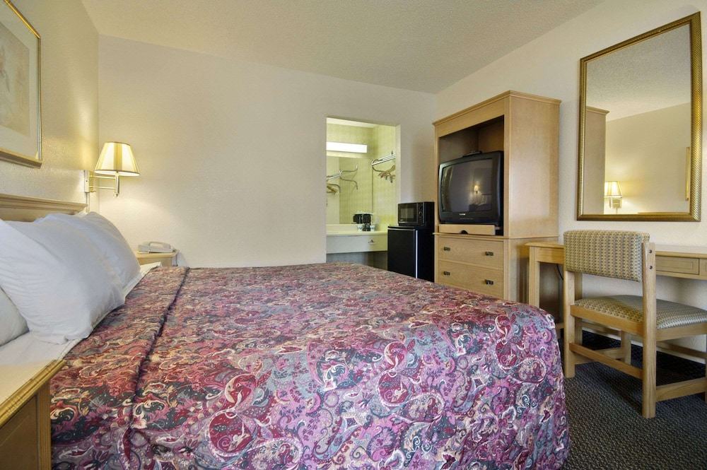 Photo of Bedroom in Tillmans Corner