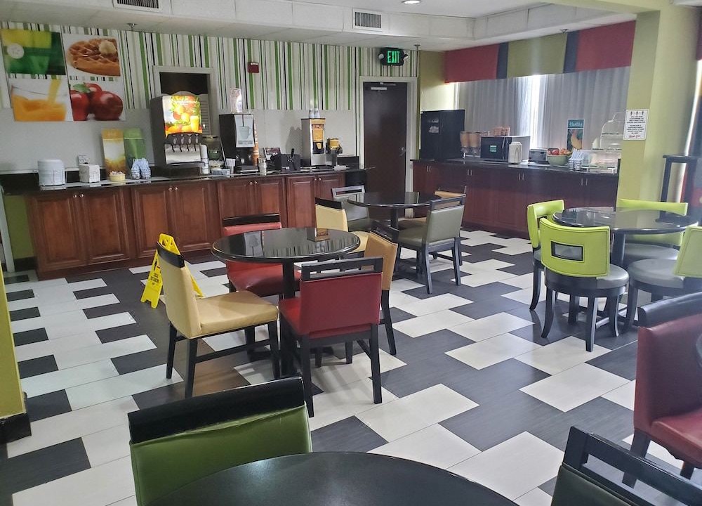 Photo of Livingroom in Prattville