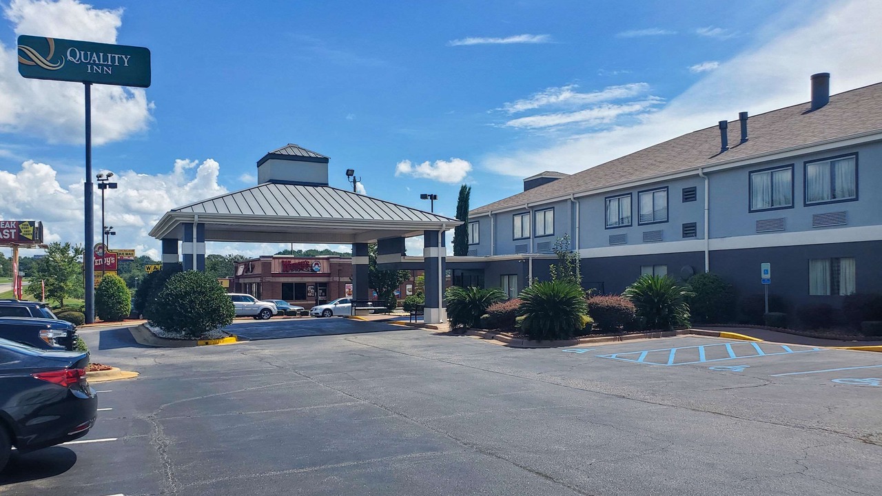 Photo of Buildings in Prattville