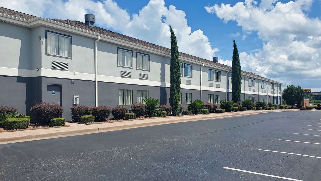 Photo of Buildings in Prattville