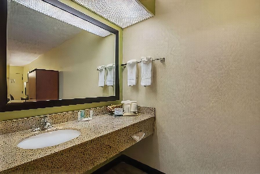 Photo of Bathroom in Irondale