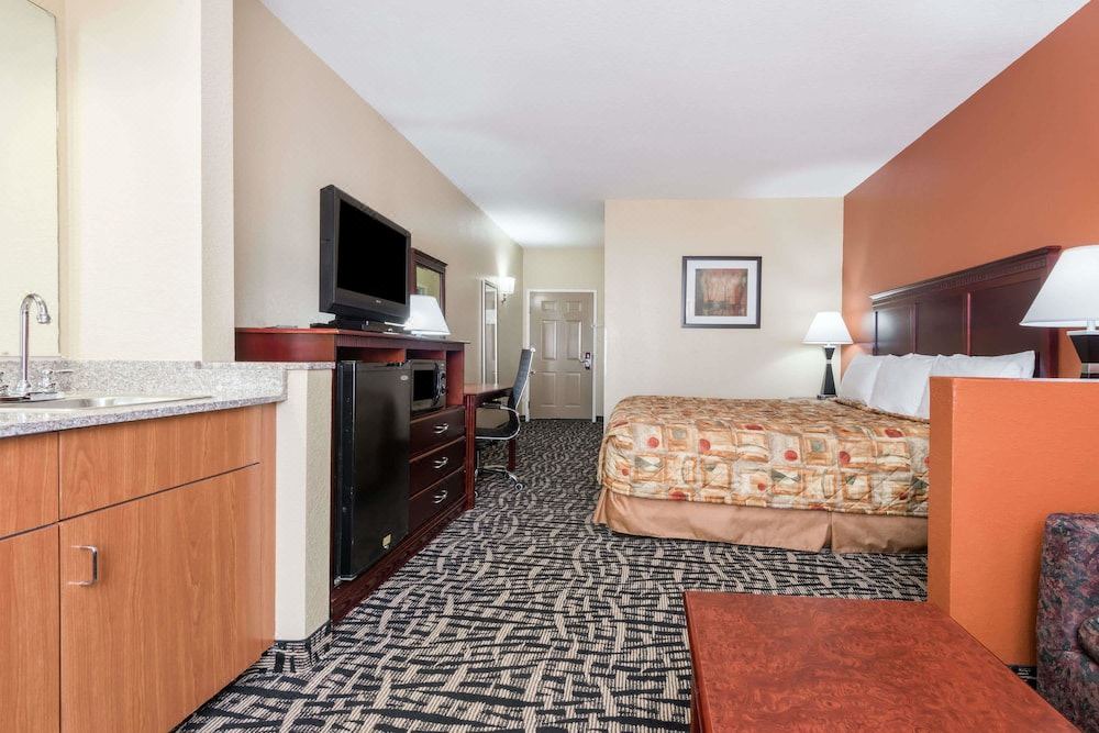 Photo of Livingroom in Prattville