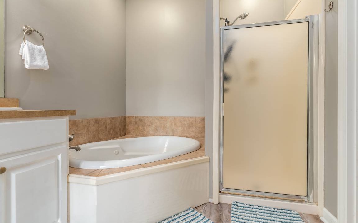 Photo of Bathroom in Dauphin Island