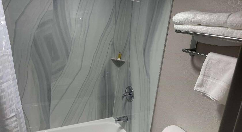 Photo of Bathroom in Gunter Afs