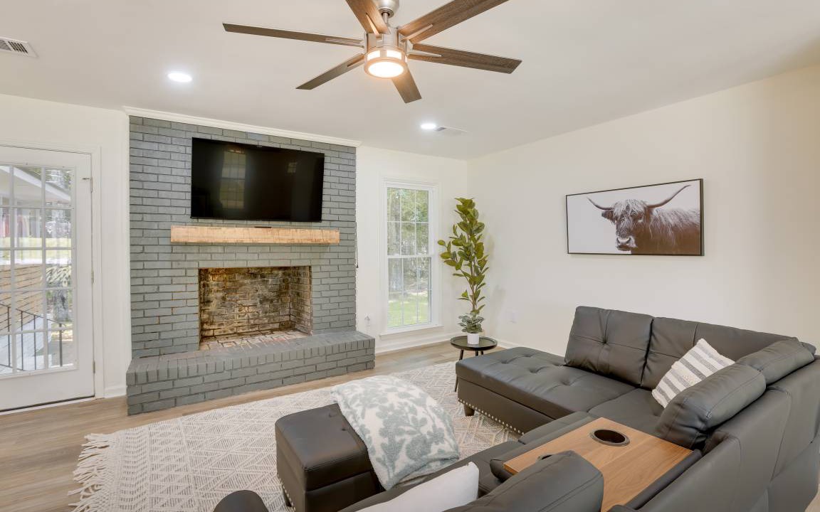 Photo of Livingroom in Northport