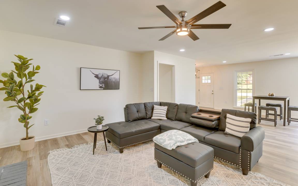 Photo of Livingroom in Northport