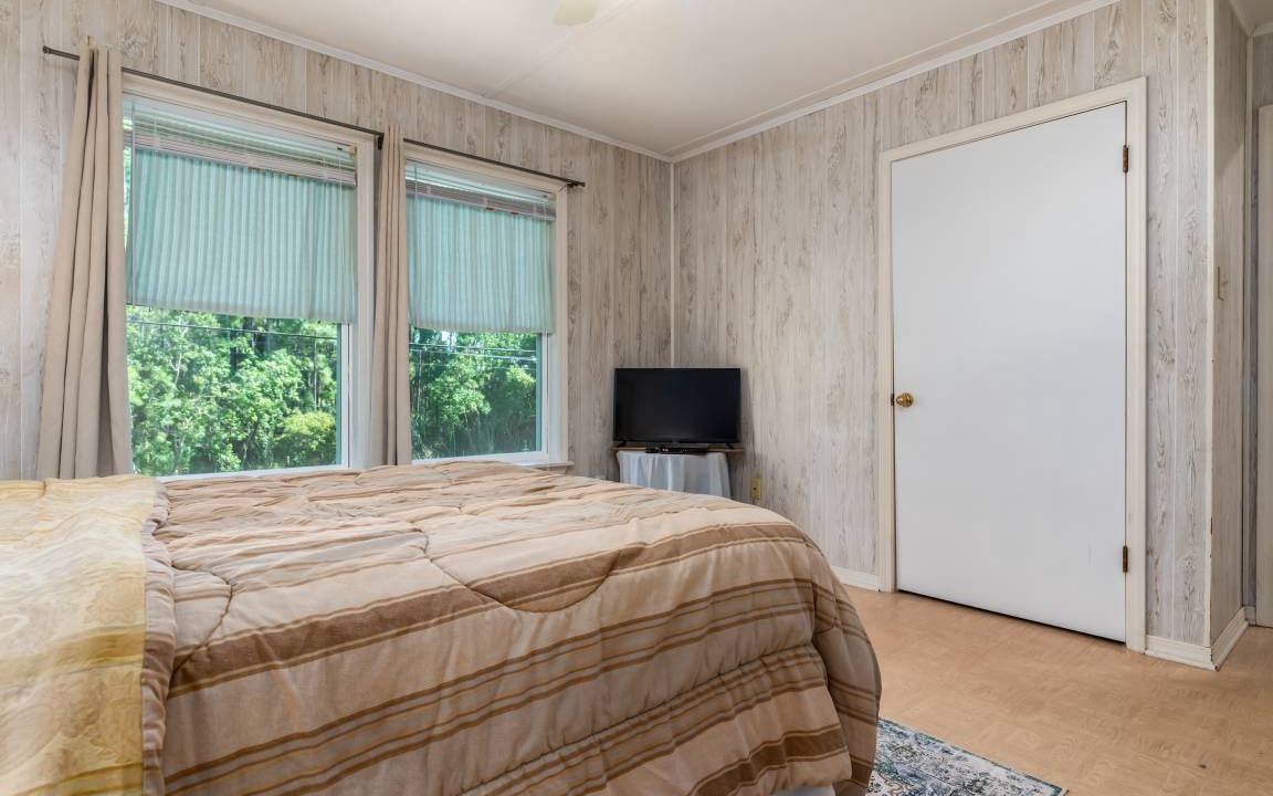Photo of Bedroom in Dauphin Island