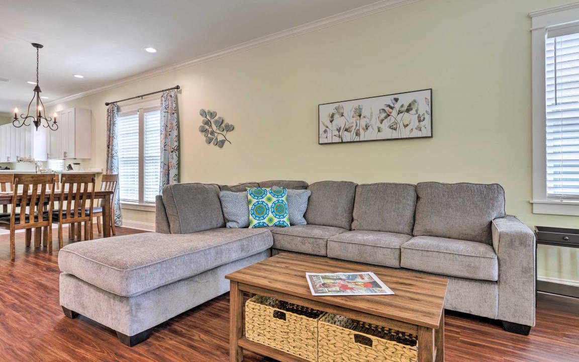 Photo of Livingroom in Washington Square
