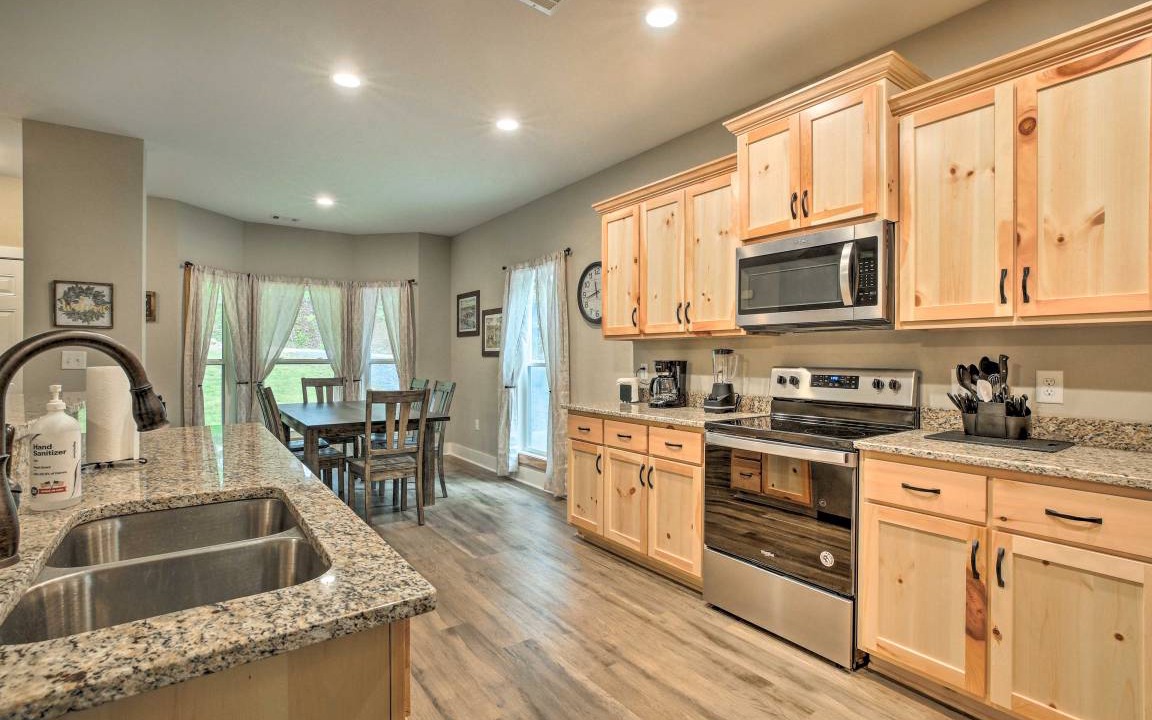 Photo of Kitchen in East Tallassee